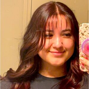 Meet your Posher, Eva